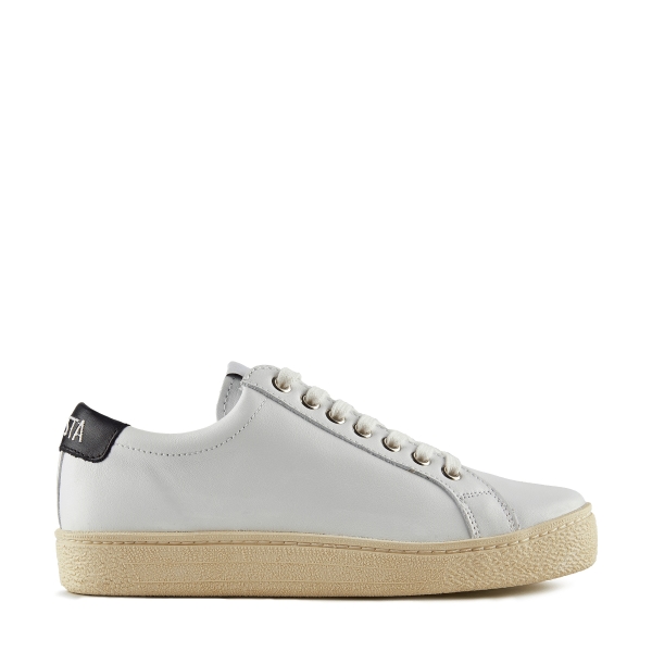 Women's Novesta Itoh / 106 Ecru Flat Shoes White | sto6GiUSVwG